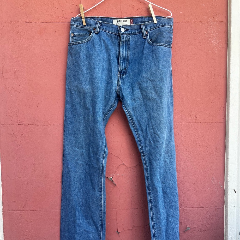 levi’s bootcut jeans.